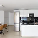 Apartmán Moderno De Lujo Con Garaje Privado.